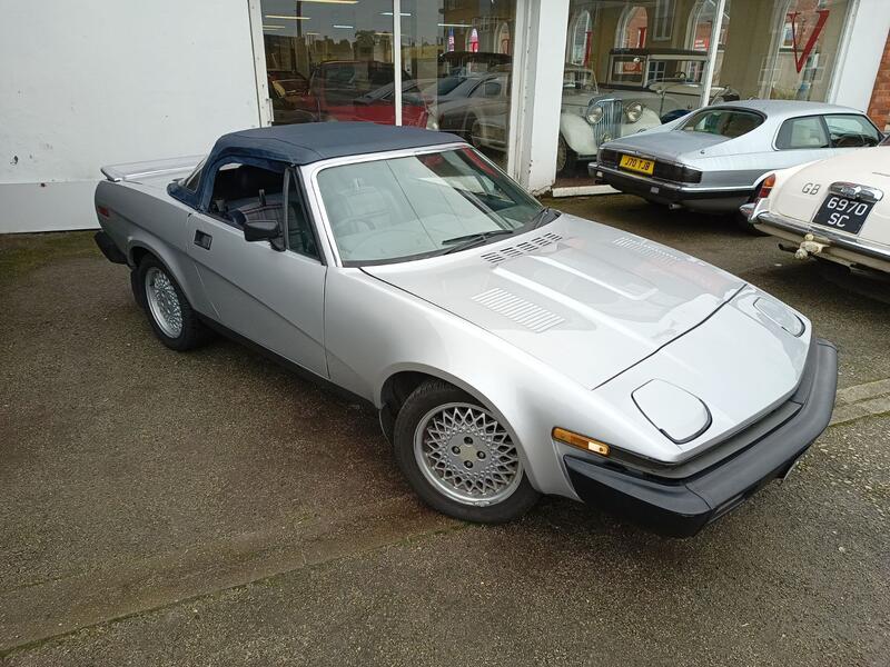 TRIUMPH TR7