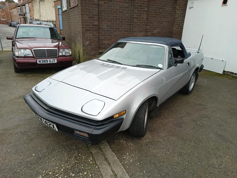 TRIUMPH TR7