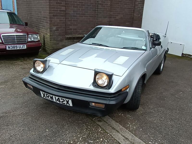 TRIUMPH TR7