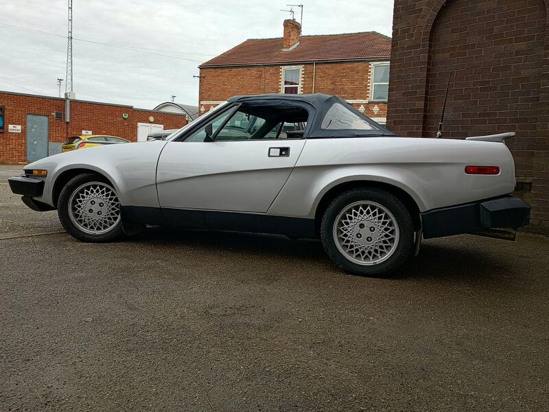 TRIUMPH TR7