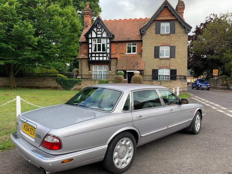 DAIMLER XJ SERIES