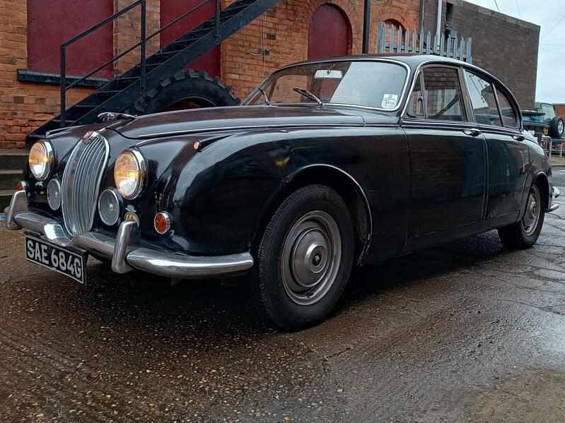 View JAGUAR MARK II 2.4 / 240