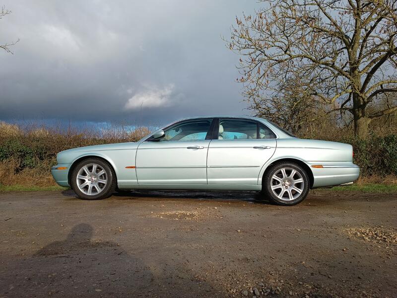 JAGUAR XJ