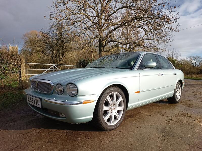 JAGUAR XJ