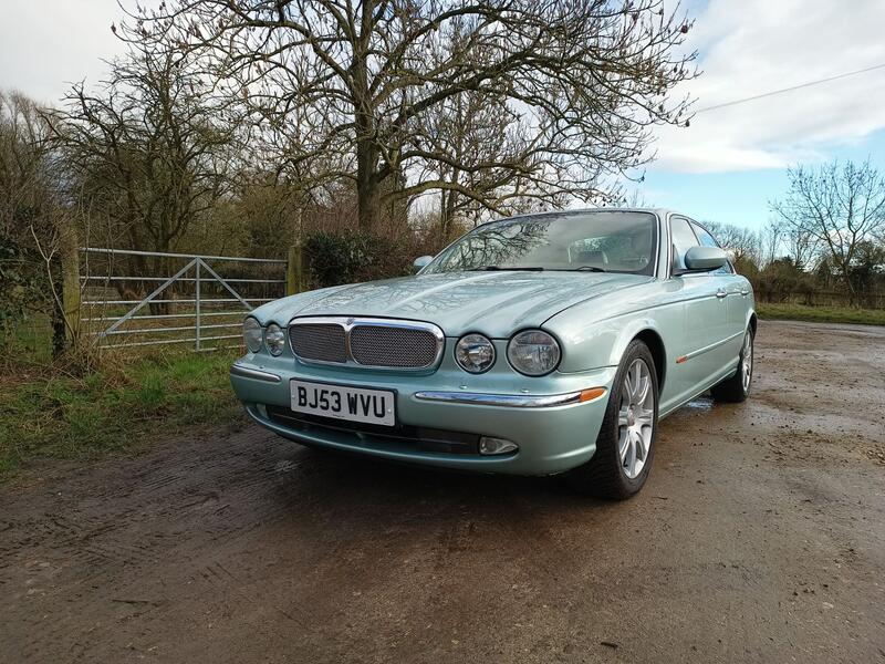 JAGUAR XJ