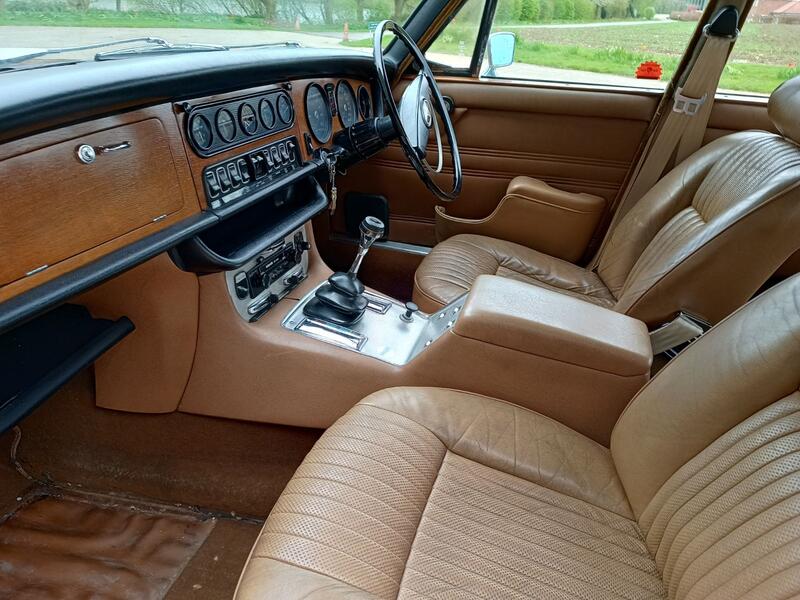 JAGUAR XJ6