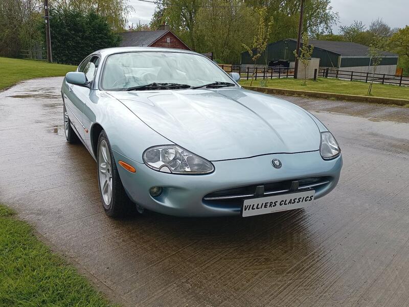 JAGUAR XK8