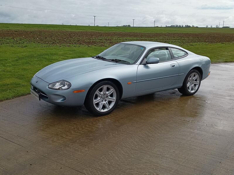 JAGUAR XK8