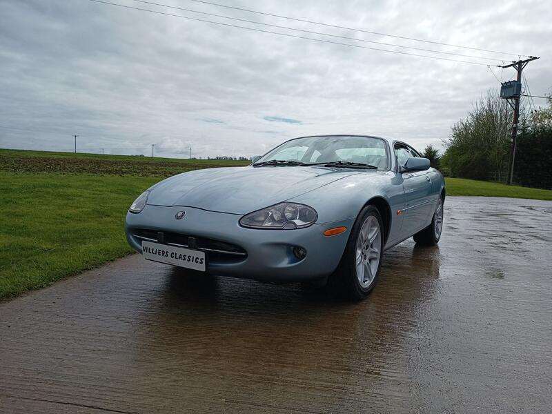 JAGUAR XK8