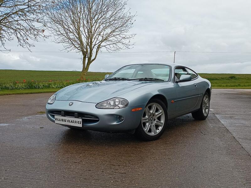 JAGUAR XK8