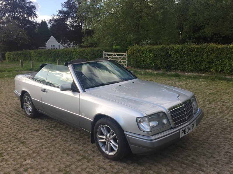 View MERCEDES-BENZ E CLASS E220 Cabriolet W124