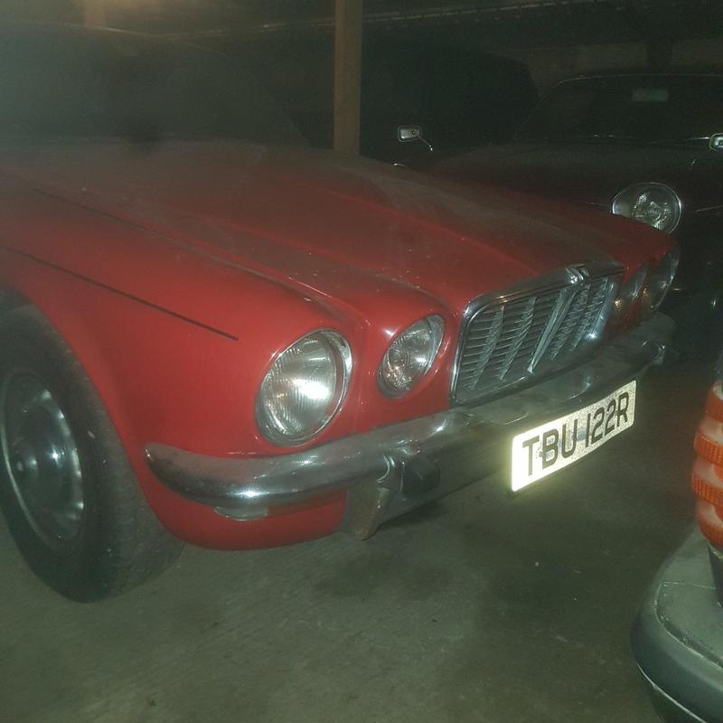 JAGUAR XJ6