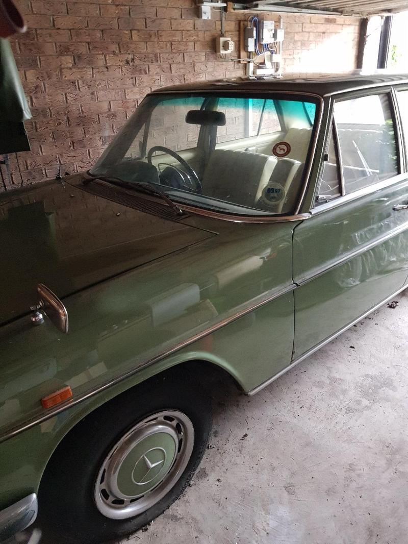 MERCEDES-BENZ 220