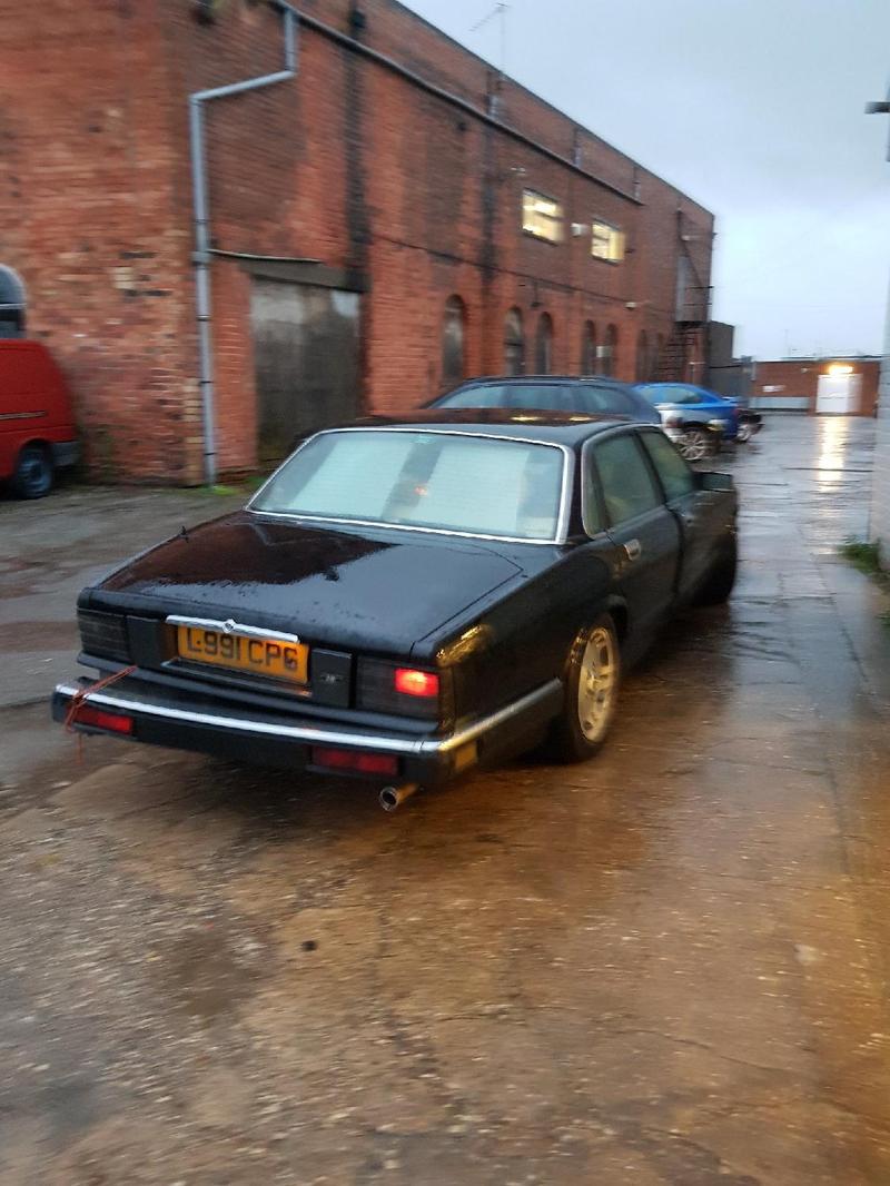 JAGUAR XJ40