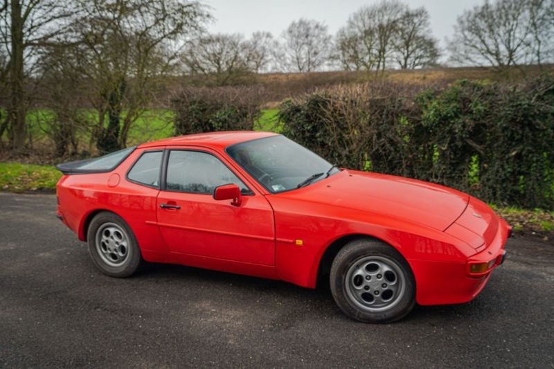 View PORSCHE 944 S Ventiler