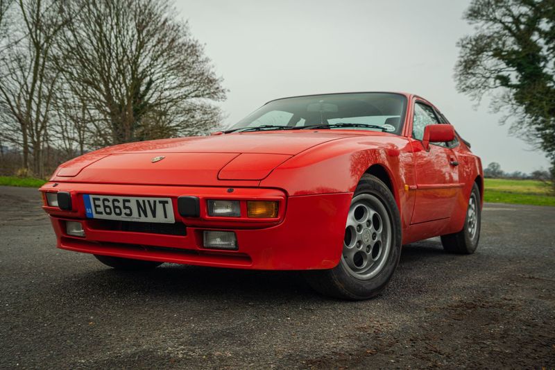 View PORSCHE 944 S Ventiler