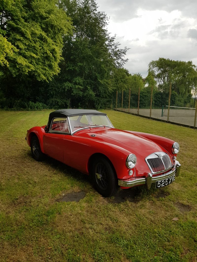 MG MGA