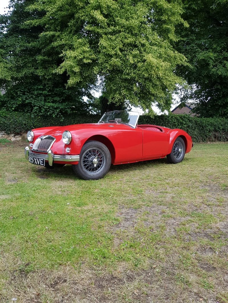 MG MGA