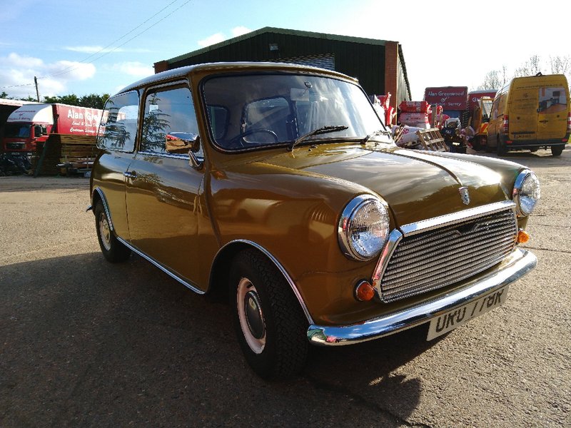 AUSTIN MINI