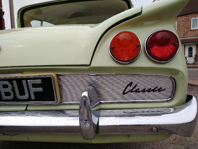 FORD CONSUL