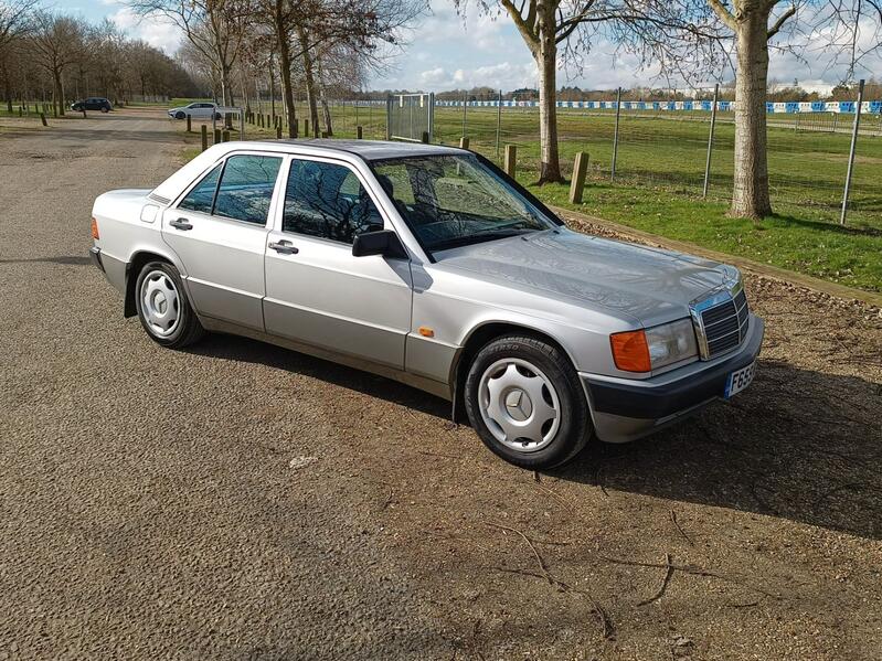 MERCEDES-BENZ 190