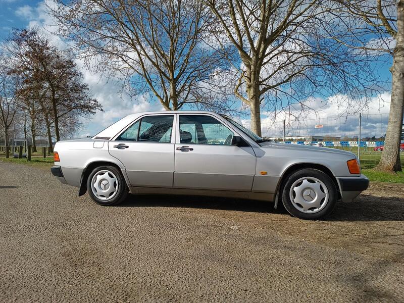 MERCEDES-BENZ 190