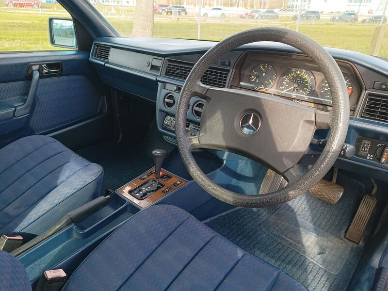 MERCEDES-BENZ 190