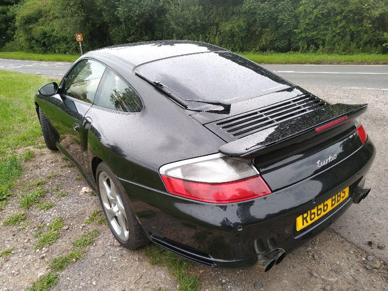 PORSCHE 911 TURBO