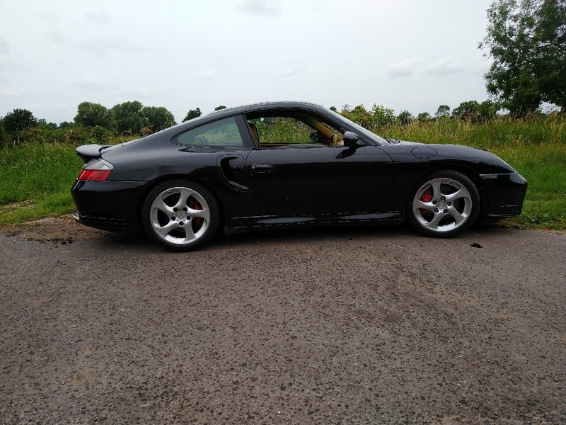 PORSCHE 911 TURBO