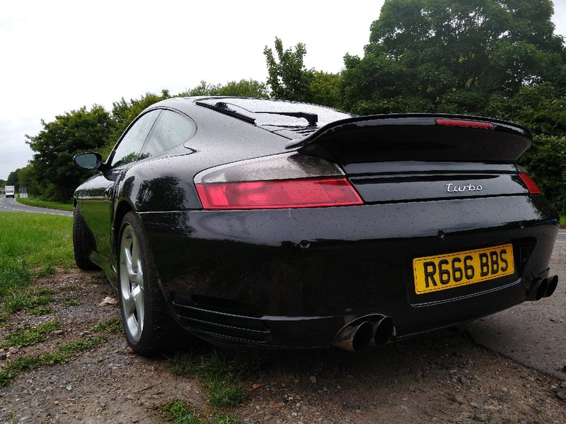 PORSCHE 911 TURBO