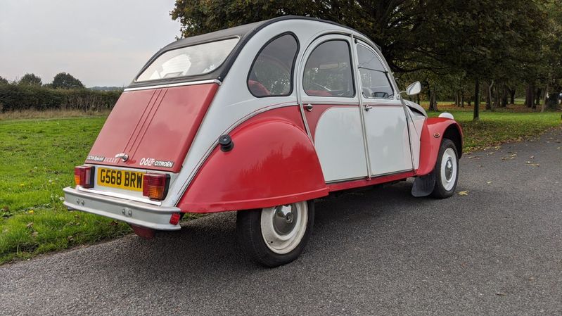 View CITROEN 2 CV Dolly