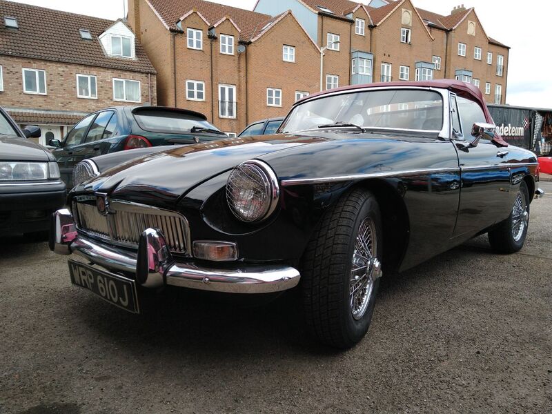 View MG MGB Roadster