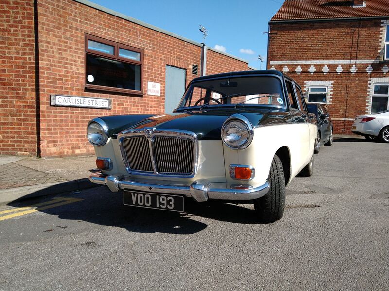 MG MAGNETTE