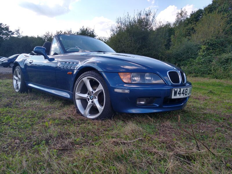 View BMW Z3 1.9 Convertible