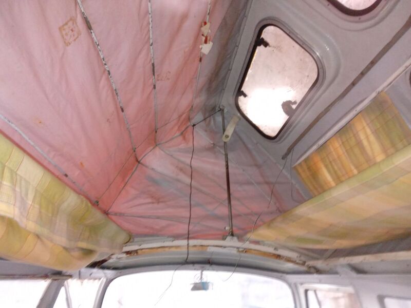 VOLKSWAGEN T2 BAY WINDOW