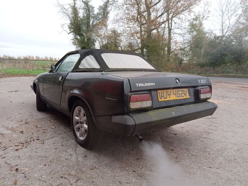 TRIUMPH TR7