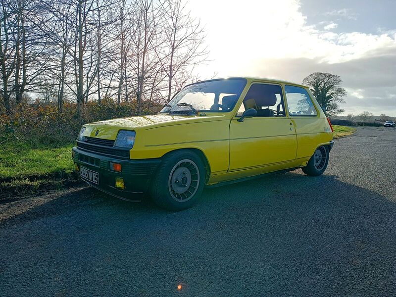 RENAULT 5