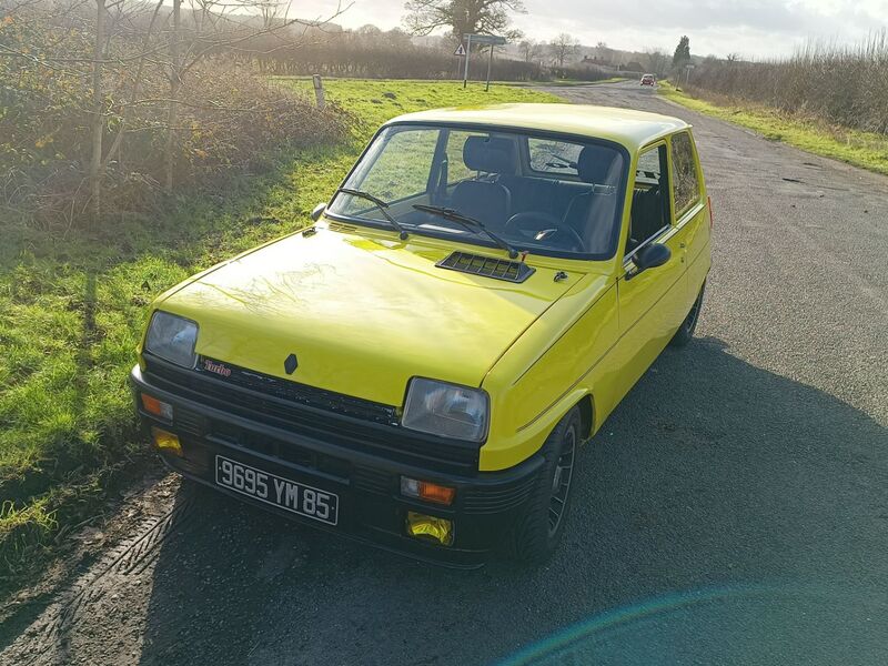 View RENAULT 5 Alpine Turbo