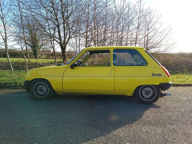 View RENAULT 5 Alpine Turbo