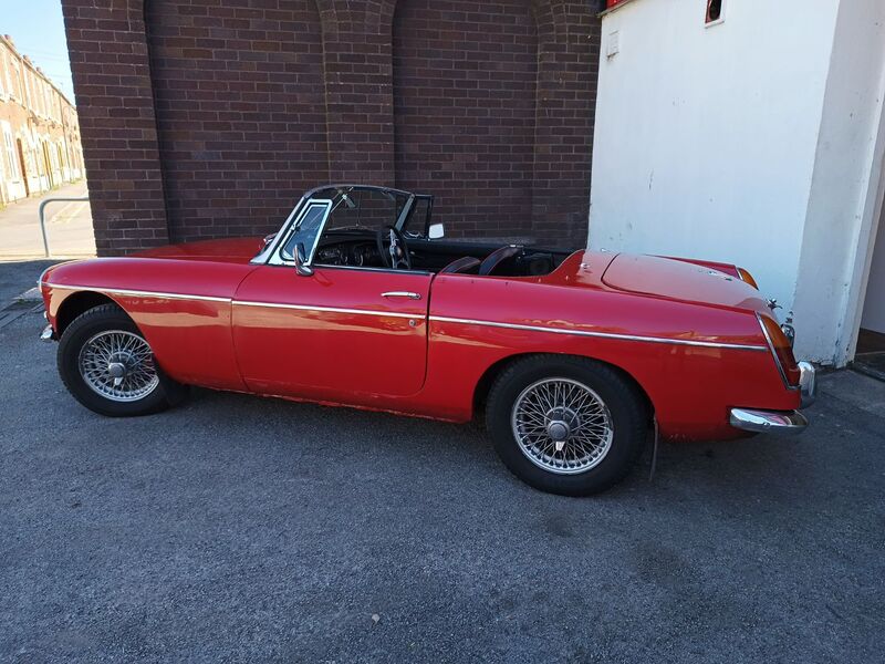 View MG MGB Roadster