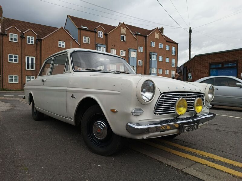 FORD TAUNUS