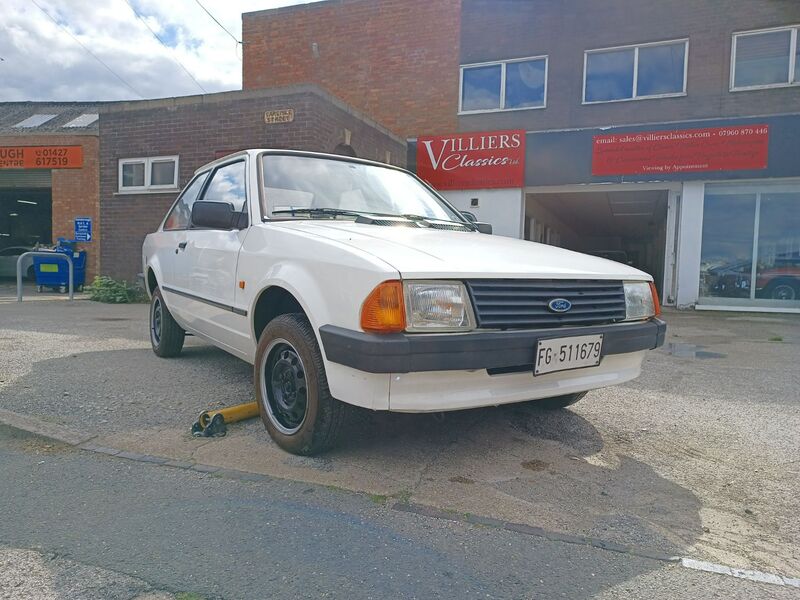 View FORD ESCORT Mk3 1.3L